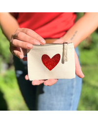 Thumbnail for Малко портмоне със сърце